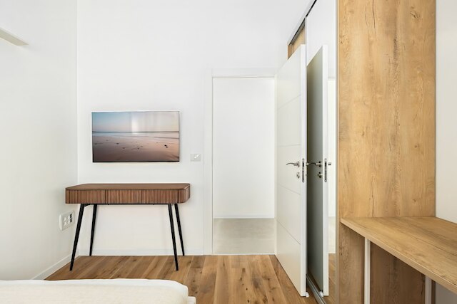 Central & Bright Getaway by Sea N' Rent