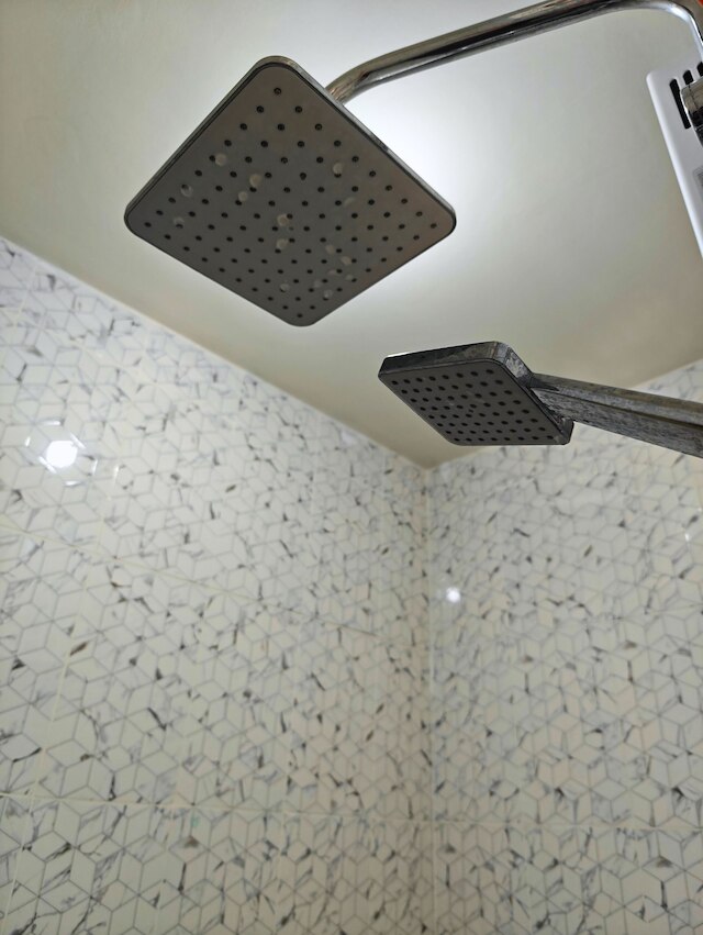 ルーミー ゲストハウス