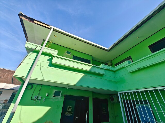 ルーミー ゲストハウス