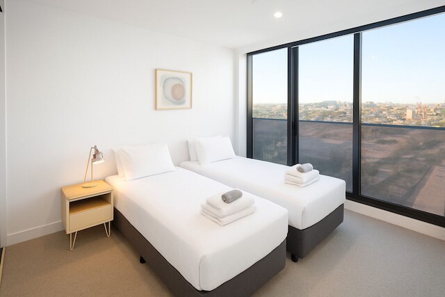 エアリー ステイズ ニューキー コレクション