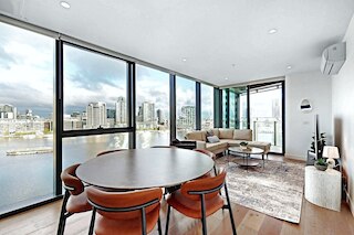 エアリー ステイズ ニューキー コレクション