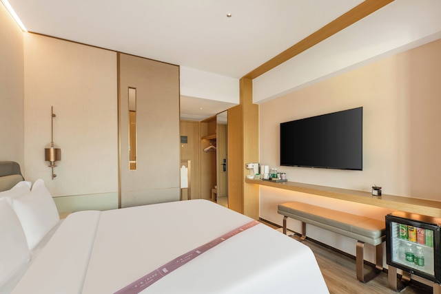 Shanghai Elong Hotel by the Nanjing Road