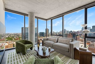 Cloud9 6 apt for 30ppl Fulton Market The Nouveau