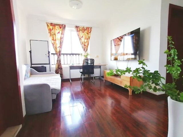 Mrs.Li apartment Line No.7 nearby