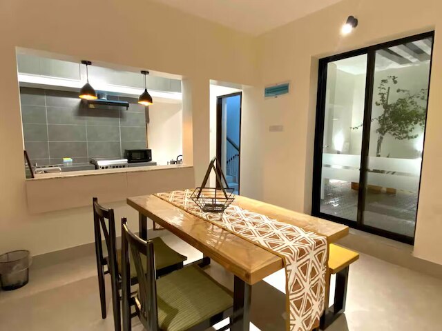 CITY VIEWS HOTEL WITH HOUSEKEEPING