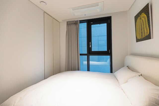 Caelum Black Gangnam Luxury Apt