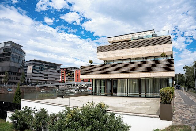 メイン スイーツ