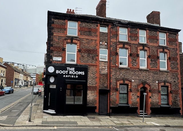 ザ ブート ルームズ アンフィールド