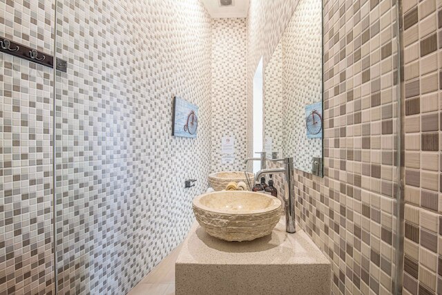 Beautiful 3BR Center Seminyak