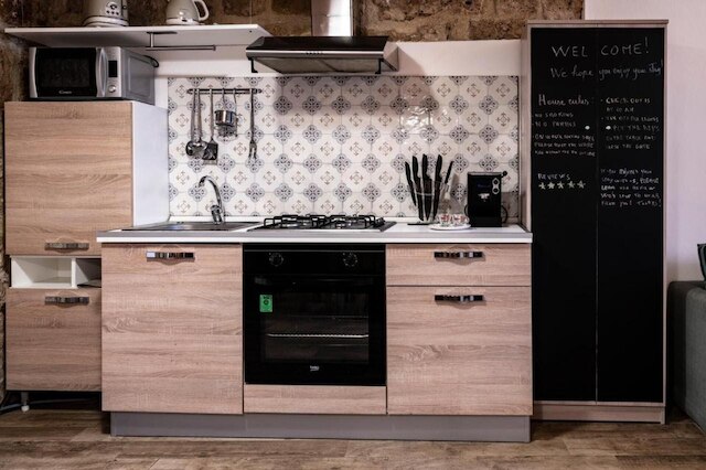 1 ベッド フラット - スリープス 3 - パーキング フリー - WiFi