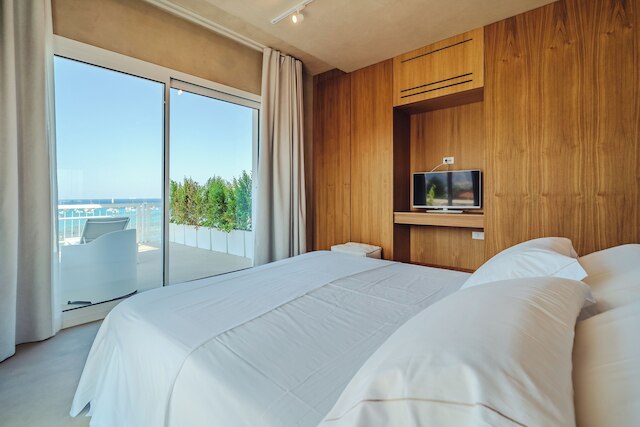 ハイブリッド アイコン ルームズ ギャラリー