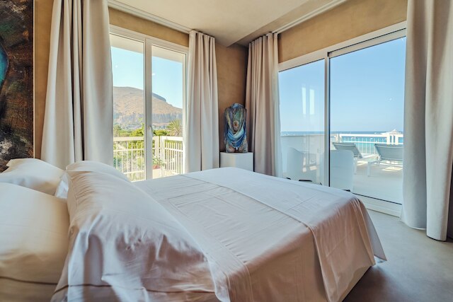 ハイブリッド アイコン ルームズ ギャラリー