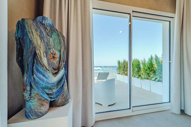 ハイブリッド アイコン ルームズ ギャラリー