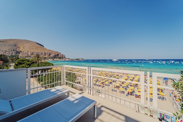 ハイブリッド アイコン ルームズ ギャラリー