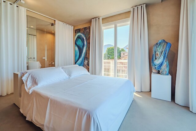 ハイブリッド アイコン ルームズ ギャラリー