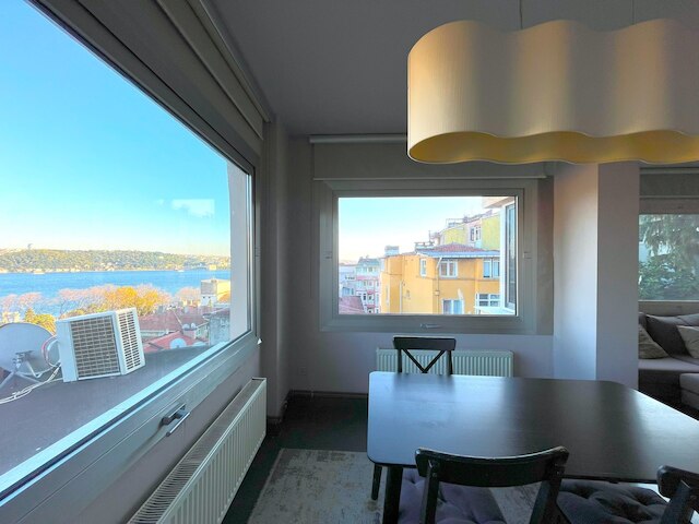 Stylish Apartment with Bosphorus View