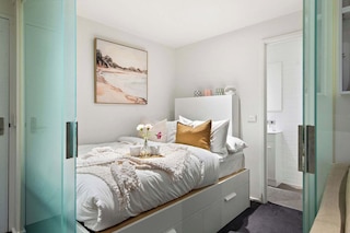 A Cozy CBD Studio Near Melbourne Central