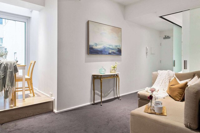 A Cozy CBD Studio Near Melbourne Central