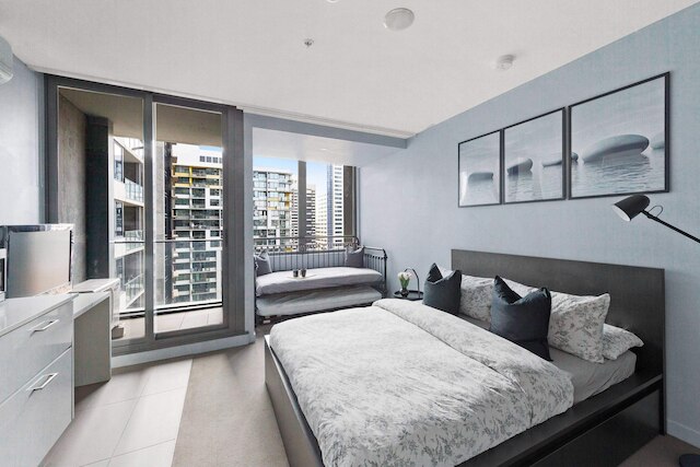 A Stylish Studio Right Next to Southern Cross