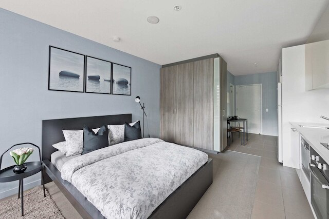 A Stylish Studio Right Next to Southern Cross