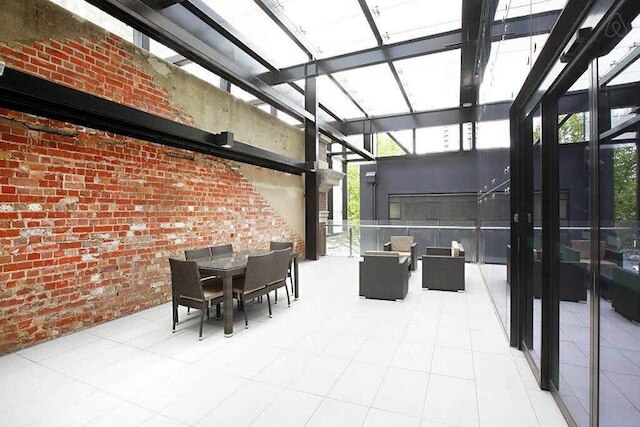 A Stylish Studio Right Next to Southern Cross
