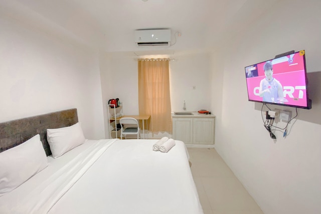 シンプル ホワイト アクセント スタジオ アット アパートメント パルトロウシティ