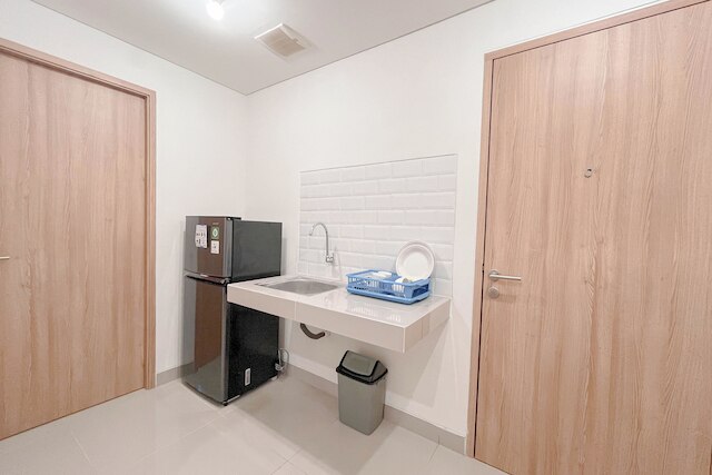 コンバインド ホワイト スタイル 1 ベッドルーム (ノー キッチン) アパートメント バンダラヤ - タラサ シティ マカッサル