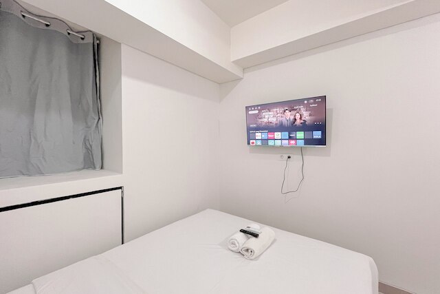 コンバインド ホワイト スタイル 1 ベッドルーム (ノー キッチン) アパートメント バンダラヤ - タラサ シティ マカッサル