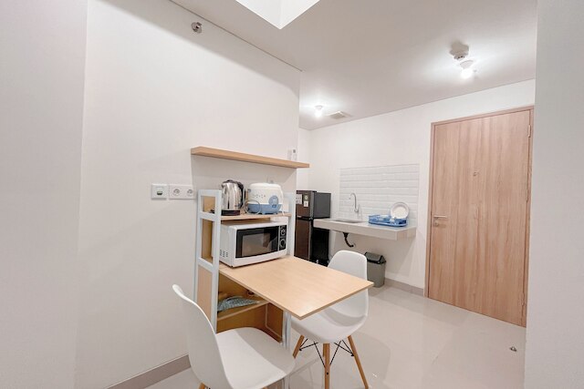 コンバインド ホワイト スタイル 1 ベッドルーム (ノー キッチン) アパートメント バンダラヤ - タラサ シティ マカッサル