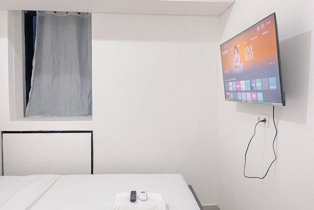 コンバインド ホワイト スタイル 1 ベッドルーム (ノー キッチン) アパートメント バンダラヤ - タラサ シティ マカッサル