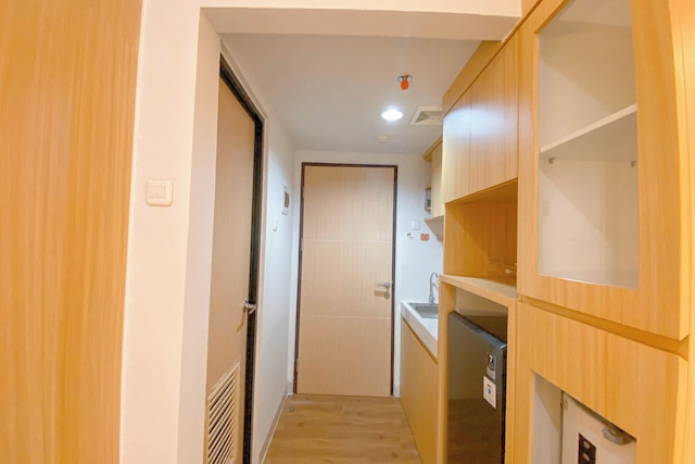 ウォーム スタジオ アット ジ アルトン アパートメント