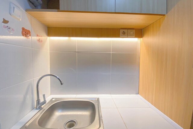 ウォーム スタジオ アット ジ アルトン アパートメント