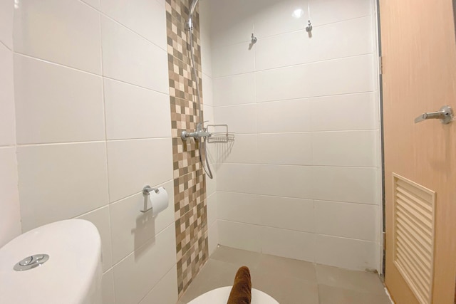 ウッデン ネスト スタジオ アット ジ アルトン アパートメント