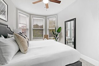 Comfortable 3BR Apt - Lincoln 03-3