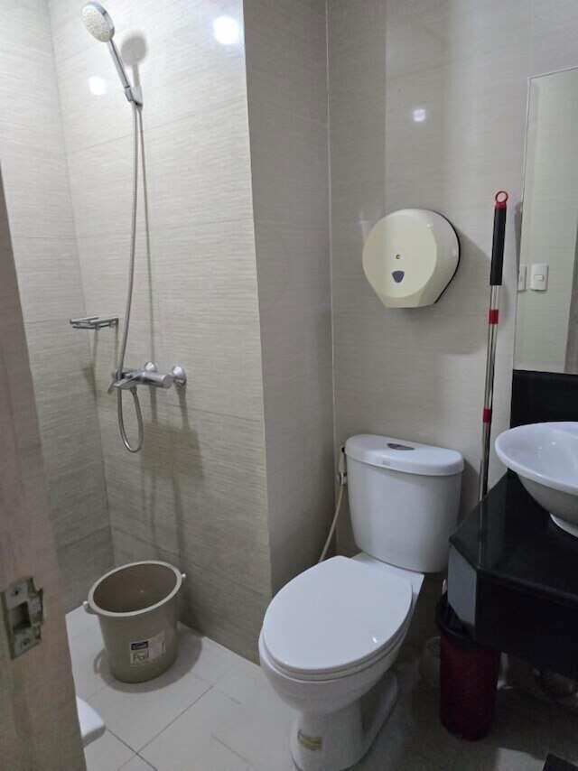 Affordable Condotel Newport Boulevard