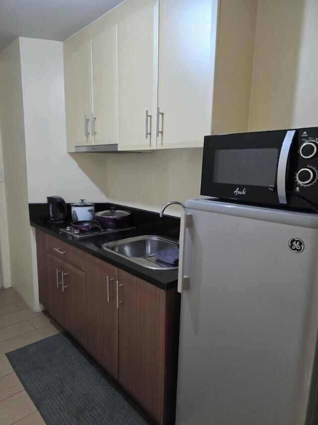 Super Cozy Apartment-Newport Boulevard