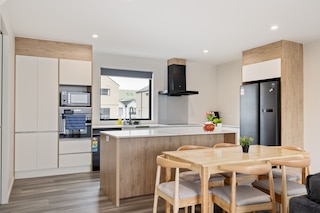 CBD コンフォート ウォーク エブリウェア ユニット 4