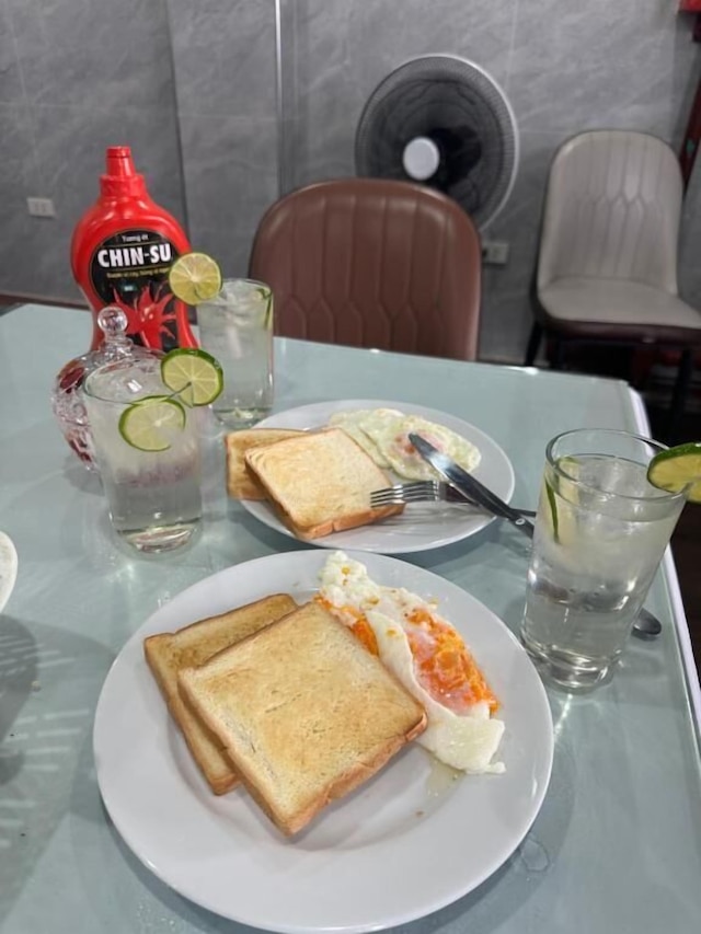 Golden Rose Premium Hotel Hanoi