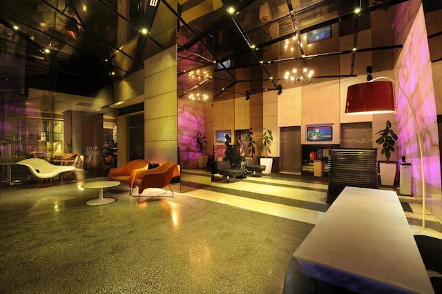 キャピタル O エンパイア ホテル スバン