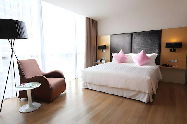 キャピタル O エンパイア ホテル スバン