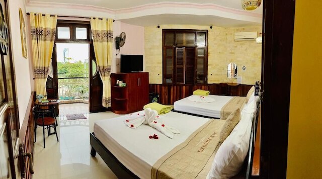 ナム フオン リバーサイド ヴィラ