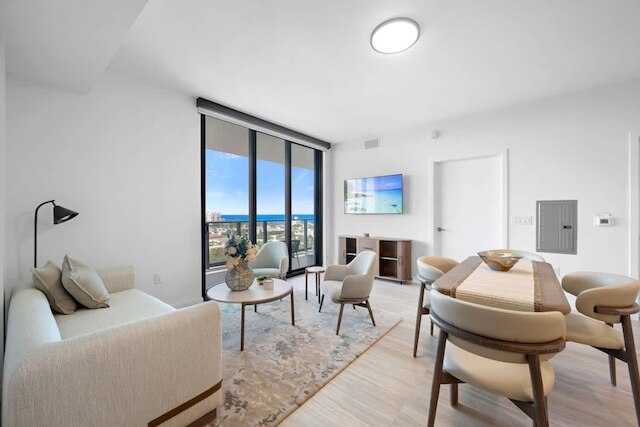 NOK ファンタスティック 1 ベッドルーム デン イン マイアミ