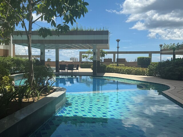 Levi & Moon Relax and Chill