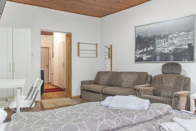 1BR Apt by Danube Millennium Mall