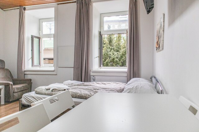 1BR Apt by Danube Millennium Mall