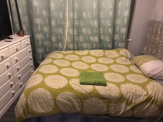 コージールーム フォー フィーメイル カップル アンド ファミリーズ