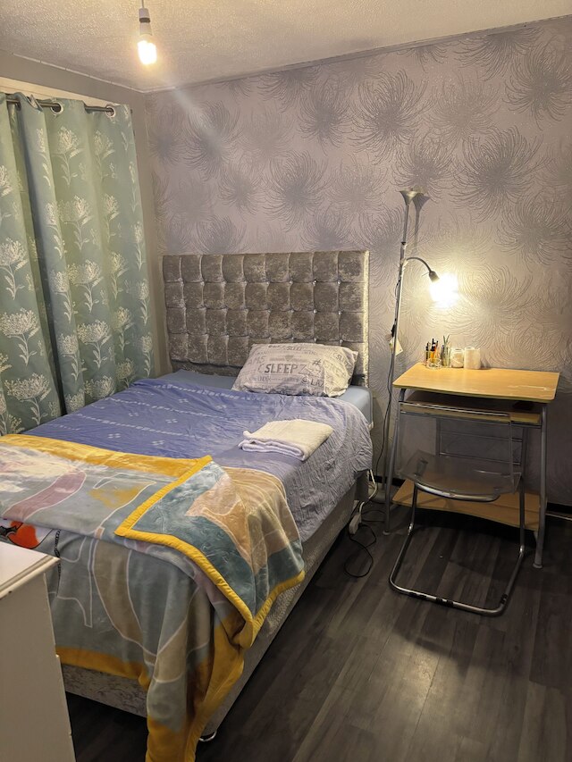 コージールーム フォー フィーメイル カップル アンド ファミリーズ