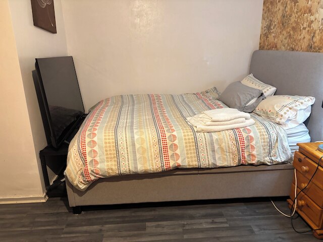 コージールーム フォー フィーメイル カップル アンド ファミリーズ