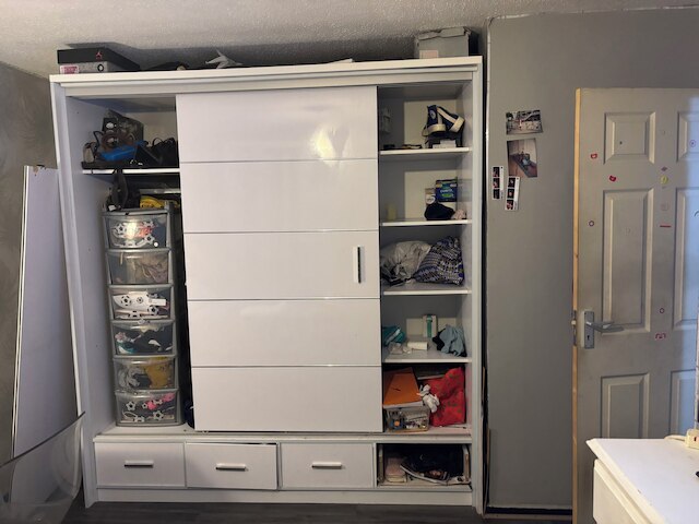 コージールーム フォー フィーメイル カップル アンド ファミリーズ