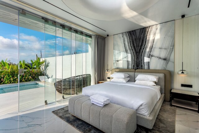 スカイ スター ウルワツ